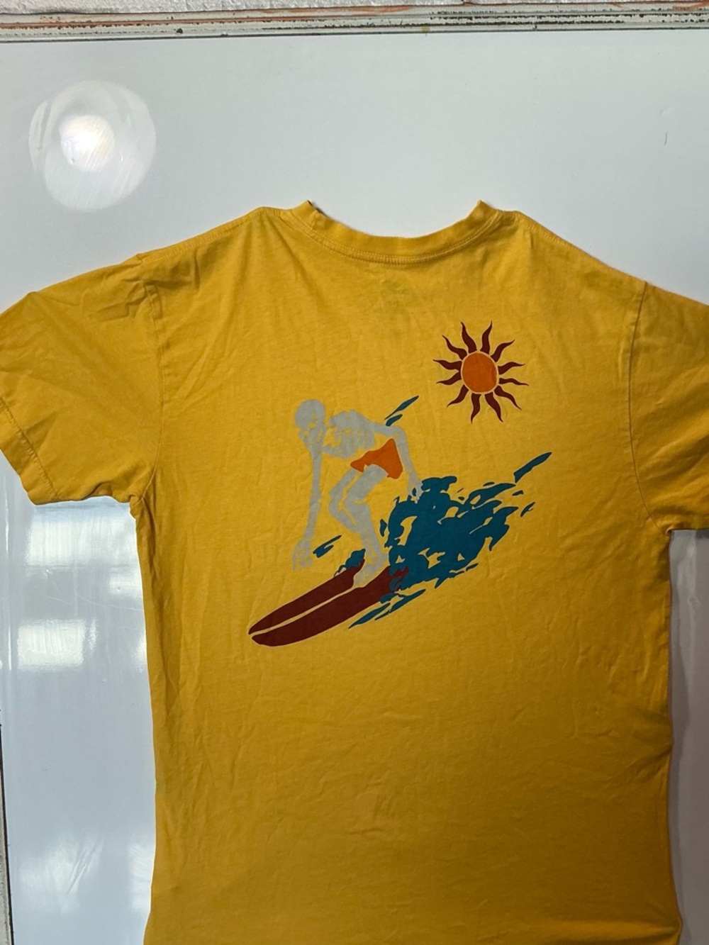 Vintage Style Surf Graphic Tee Yellow Wave / Beach Scene T-Shirt